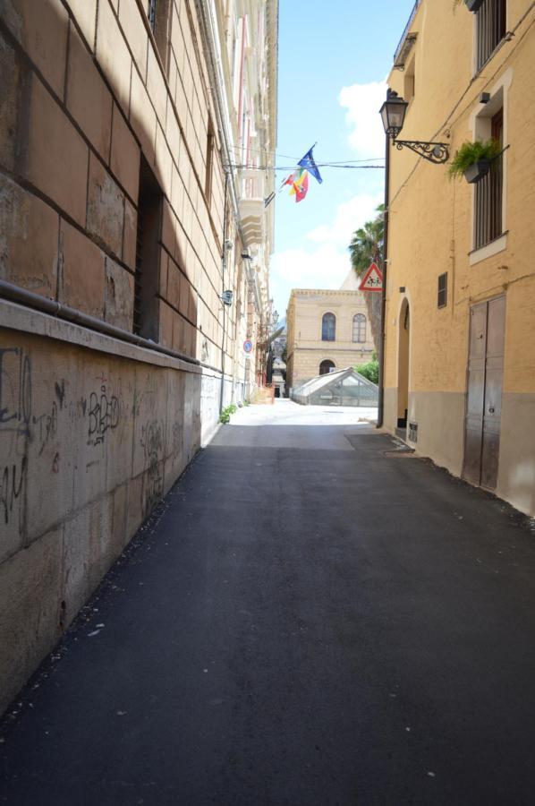 Palermo Home Cathedral Apartment ภายนอก รูปภาพ