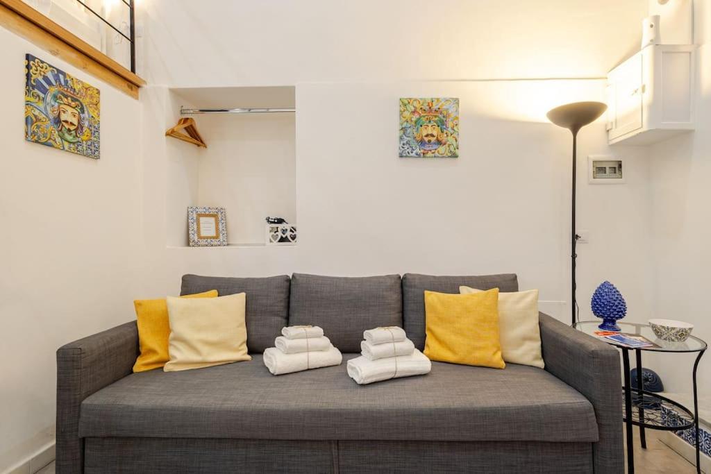 Palermo Home Cathedral Apartment ภายนอก รูปภาพ